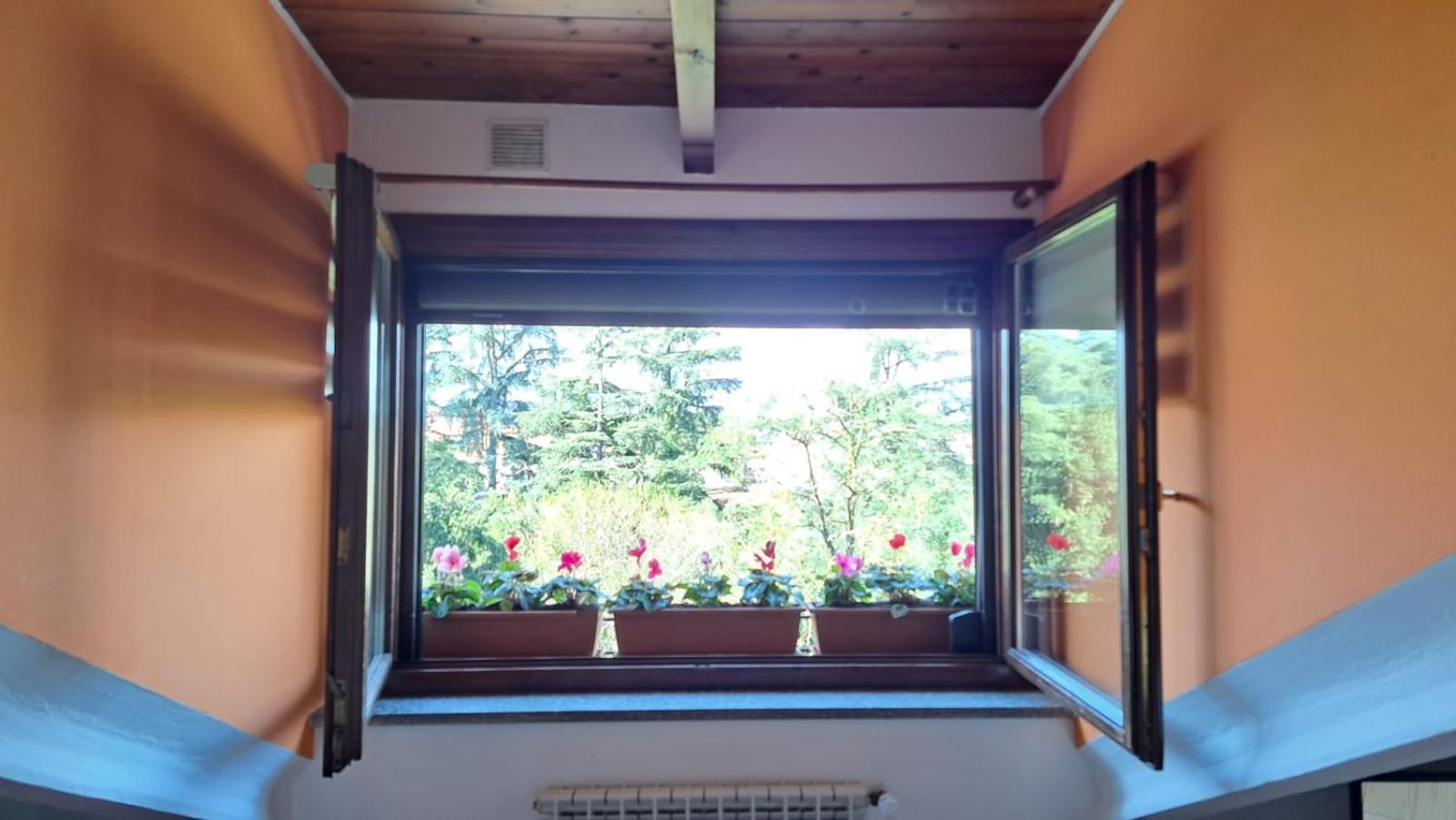Casa Paola - Stazione 400 Mt - Free Wifi Apartman Arcore Kültér fotó