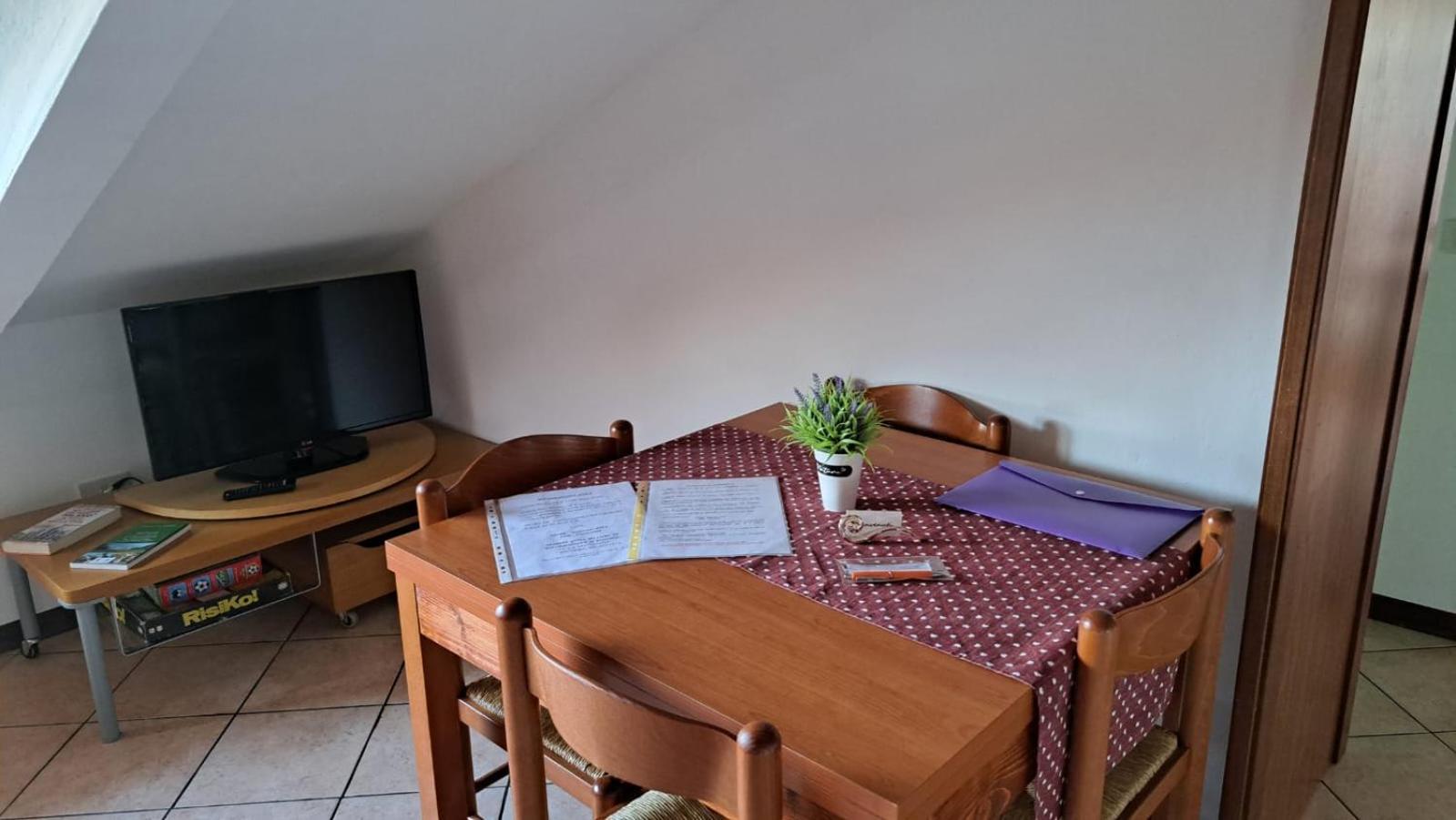 Casa Paola - Stazione 400 Mt - Free Wifi Apartman Arcore Kültér fotó